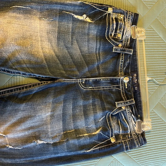 Miss Me Curvy Boot Cut Buckle Exclusive Bling Leopard Jeans - Picture 6 of 7